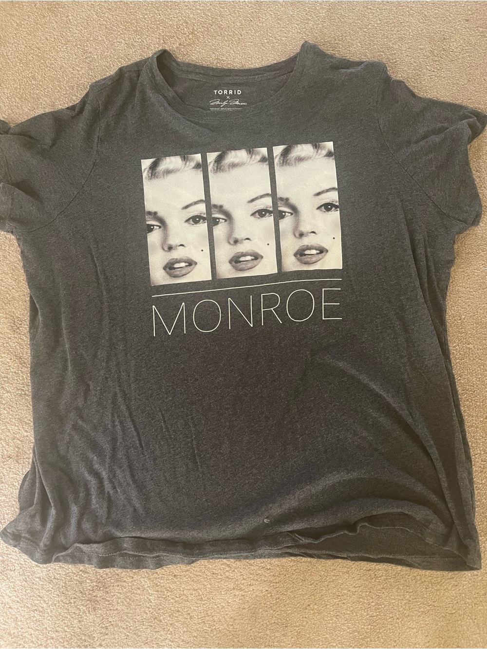 Torrid X Marilyn Monroe grey t shirt
